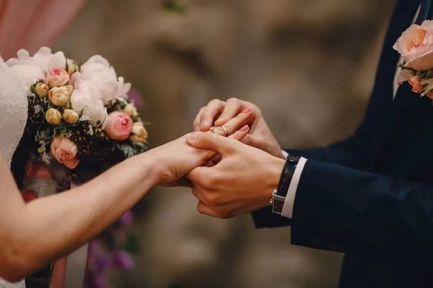 2 điểm trùng hợp trong "công thức" thành công của hôn nhân và đầu tư 