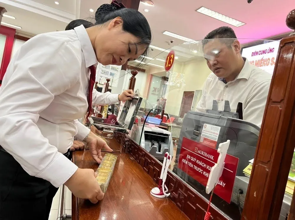Ngân hàng bán vàng có ảnh hưởng đến giá vàng trên thị trường không?