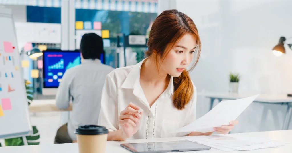 Sự nghiệp năm 2025 của nữ mạng Kỷ Tỵ 1989 có giảm sút bởi hạn Tam Tai không?