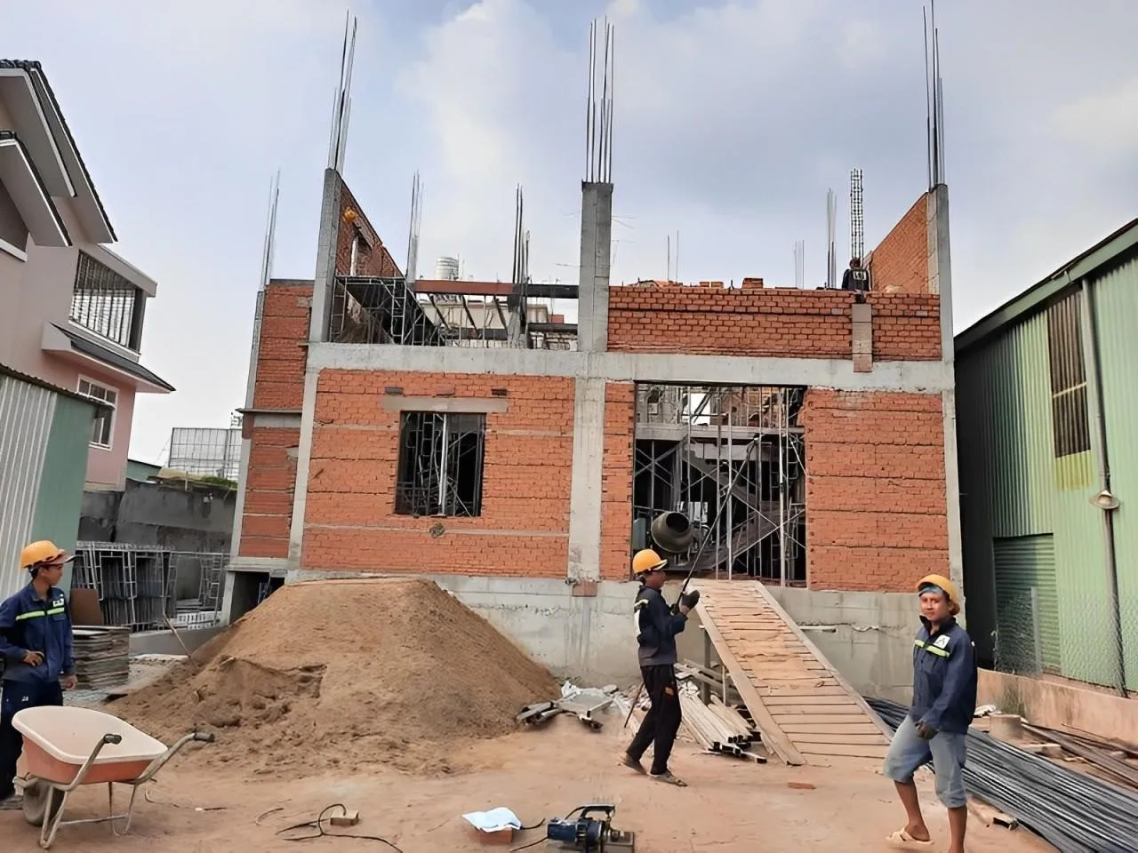 Ngày tốt tháng 10 năm 2024 để làm mọi việc thuận lợi, suôn sẻ cho người sinh năm 1969 Kỷ Dậu