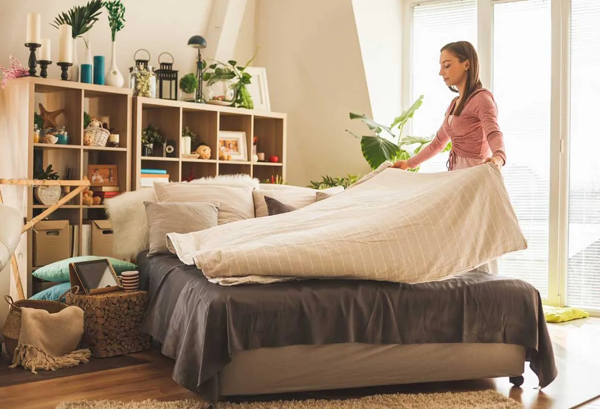 Cần phải lưu ý những gì khi khử mùi ẩm mốc cho đệm?