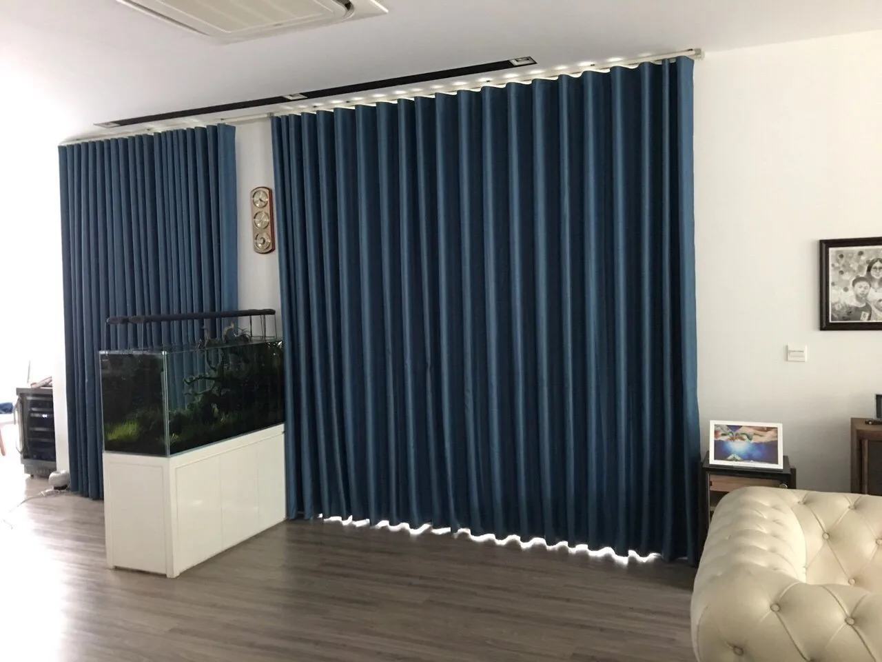 Rèm cửa nên lựa chọn chất liệu gì để tránh ẩm mốc mà vẫn đảm bảo thẩm mỹ?