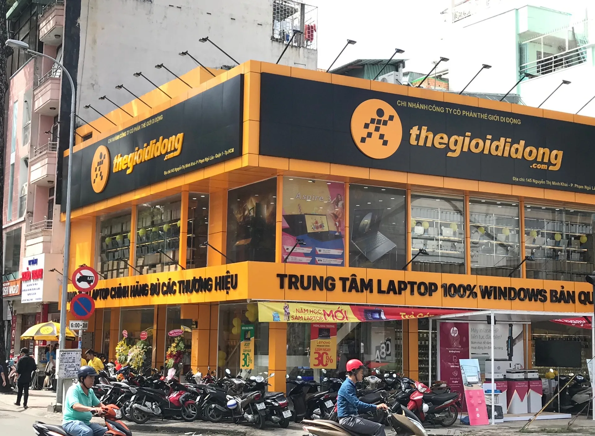 Những mã cổ phiếu ngành bán lẻ nào tiềm năng nhất nửa cuối năm 2024? 