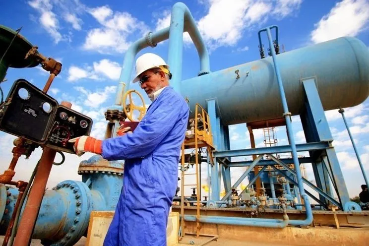 Giá dầu biến động ảnh hưởng tới những khía cạnh nào về dài hạn?