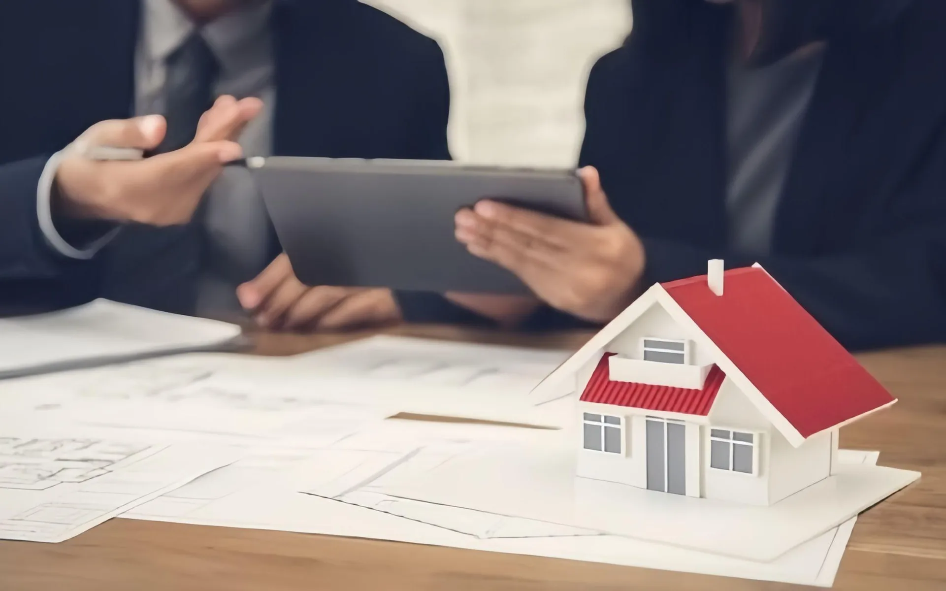 Có những hình thức nào để đầu tư tài chính cá nhân vào lĩnh vực bất động sản?