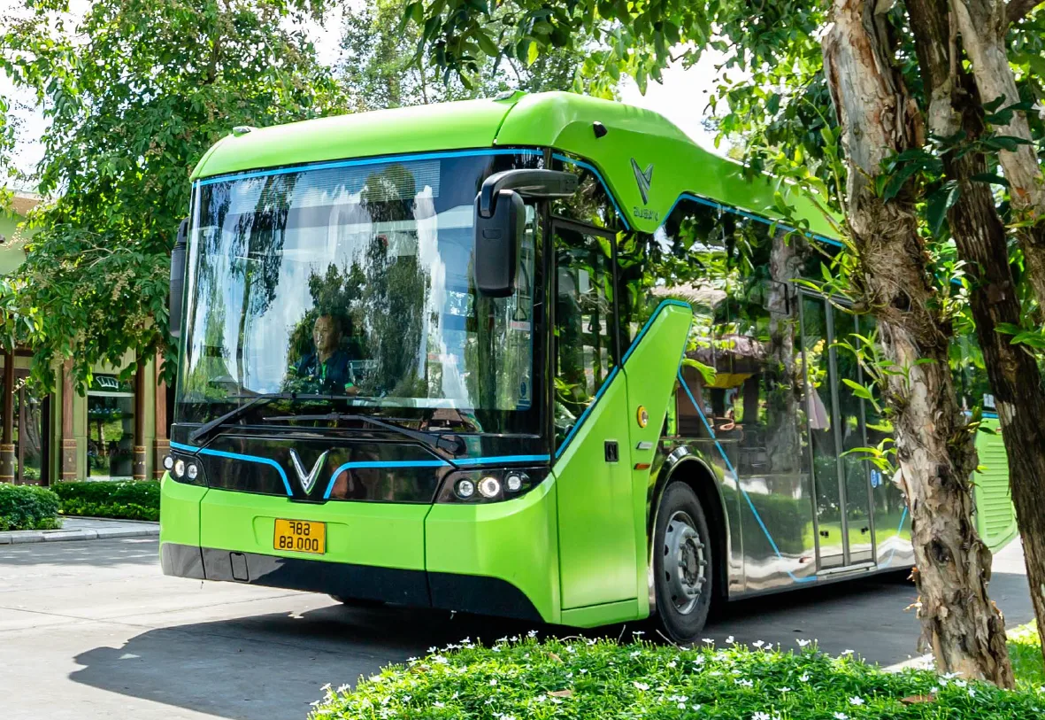 Cư dân có thể đi các tuyến xe Vinbus nào khi thuê chung cư Vinhome Smart City?