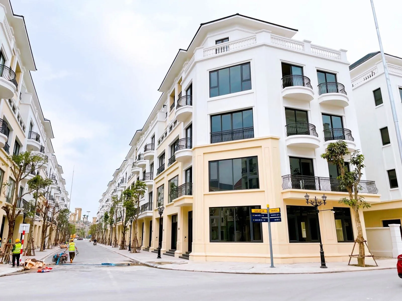 Thuê shophouse Vinhomes Ocean Park phân khu Masteri Waterfront có được tận hưởng view hồ không?
