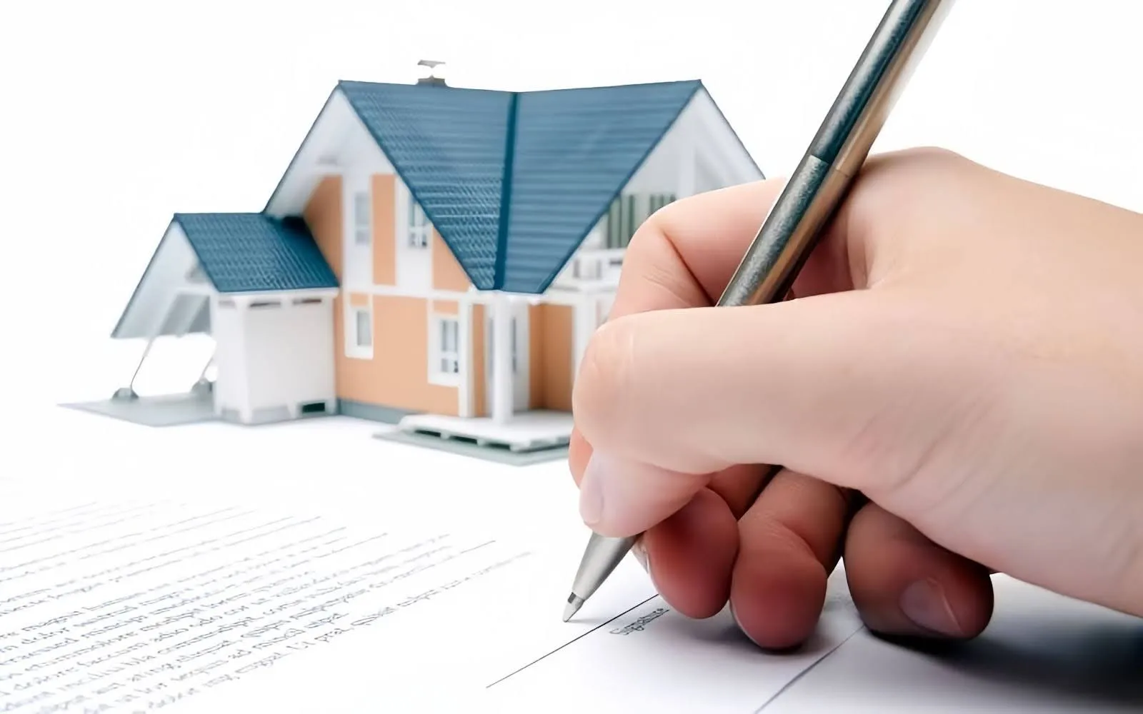 Hợp đồng cho thuê chung cư Vinhomes Ocean Park có phải công chứng không?