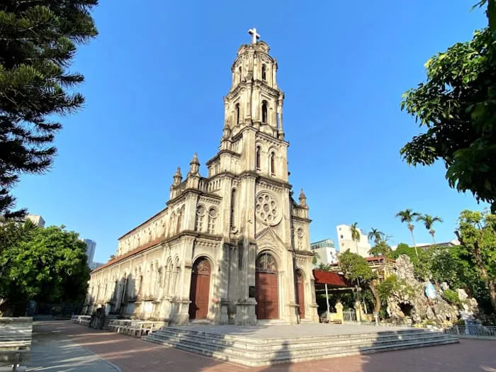Thuê chung cư Smart City gần các nhà thờ công giáo nào?