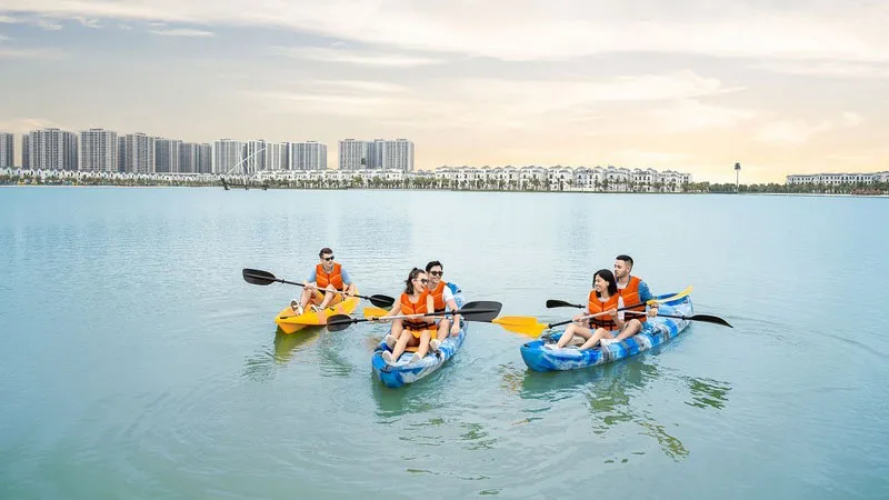 Khách thuê phòng Vinhomes Ocean Park theo ngày cần lưu ý gì về thời gian và giá vé các tiện ích tại khu đô thị?