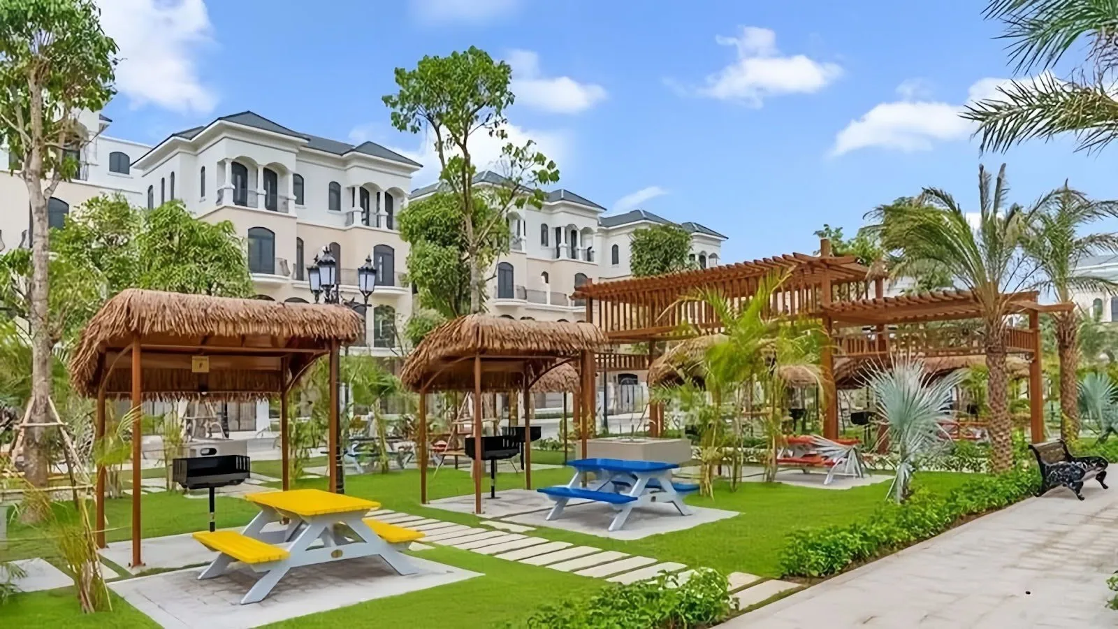 Vườn nướng BBQ dành cho cư dân thuê nhà Ocean Park 2 có tổng cộng bao nhiêu khu?
