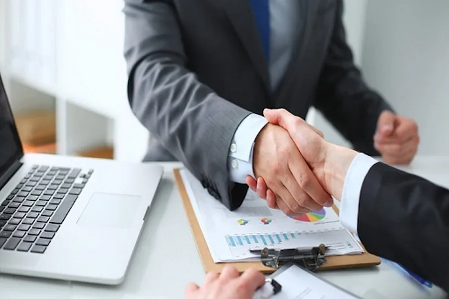 Tuổi Quý Dậu 1993 nên hợp tác làm ăn với tuổi nào trong năm 2025 để thành công lớn?
