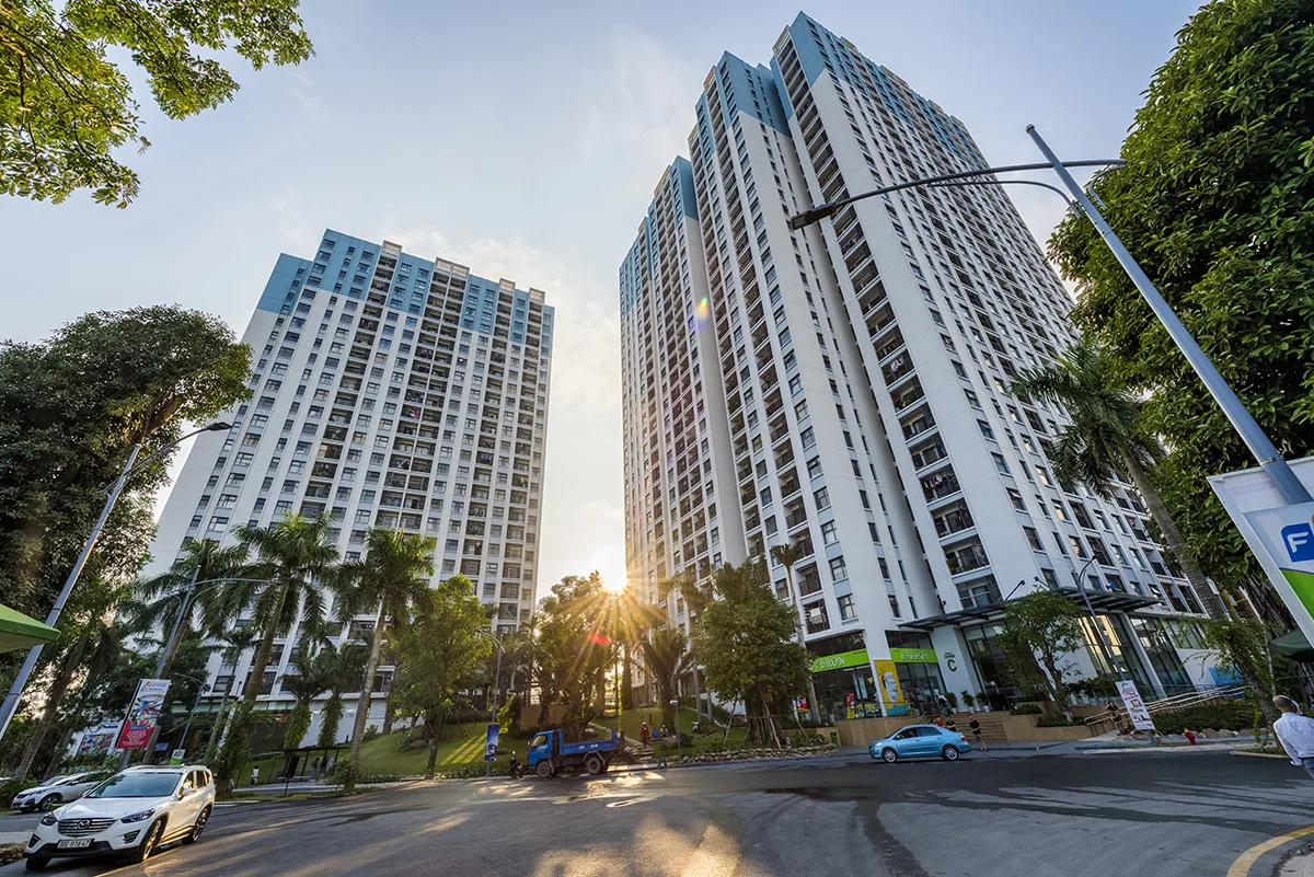 Bán nhà dự án West Bay Sky Residences Ecopark tòa D
