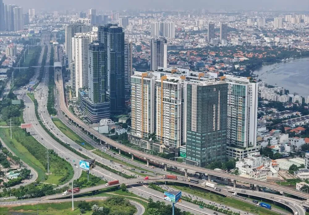 Thị trường sơ cấp cao tầng đầu năm 2025: Dịch chuyển nguồn cung và chiến lược mới