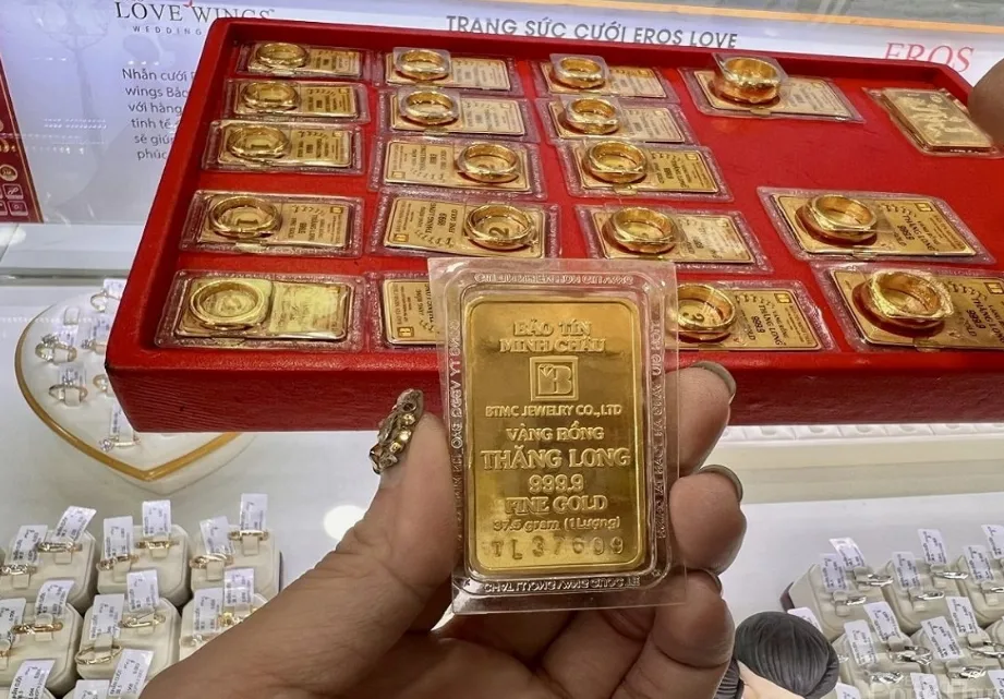 Giá vàng hôm nay 14/5/2025: Tăng vọt lên 120,5 triệu đồng/lượng