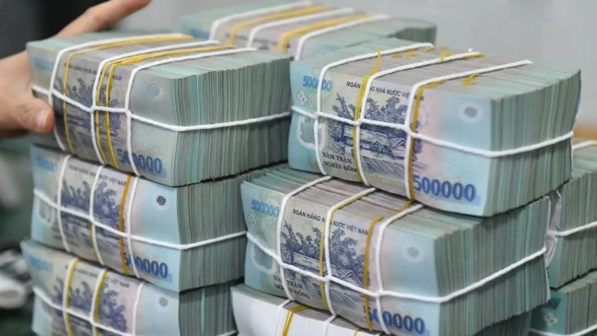 Lãi suất ngân hàng hôm nay 14/5/2025: Kỳ hạn 6 tháng cao nhất 5,65%