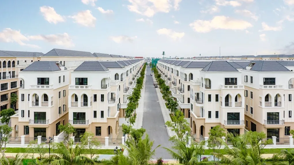 Giá Thứ Cấp Thấp Tầng Hà Nội: Biến Động và Xu Hướng Theo Khu Vực