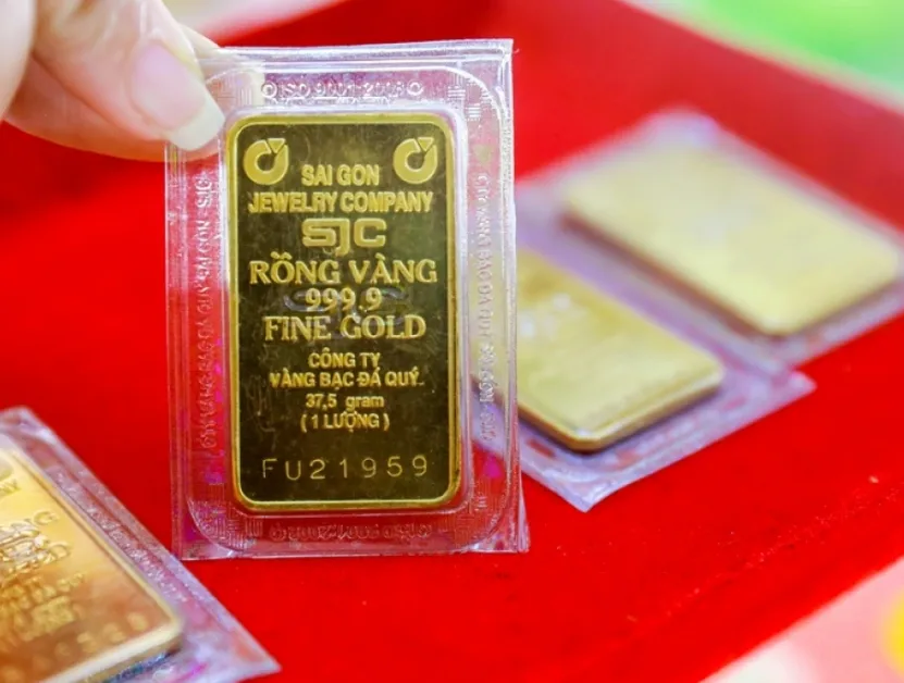 Giá vàng hôm nay 15/5/2025: Đồng loạt giảm 500.000 đồng/lượng