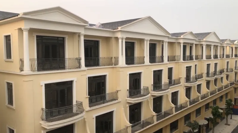 Biệt thự liền kề phân khu Đảo Dừa Vinhomes Ocean Park 2 là bàn giao thô hay bàn giao hoàn thiện?