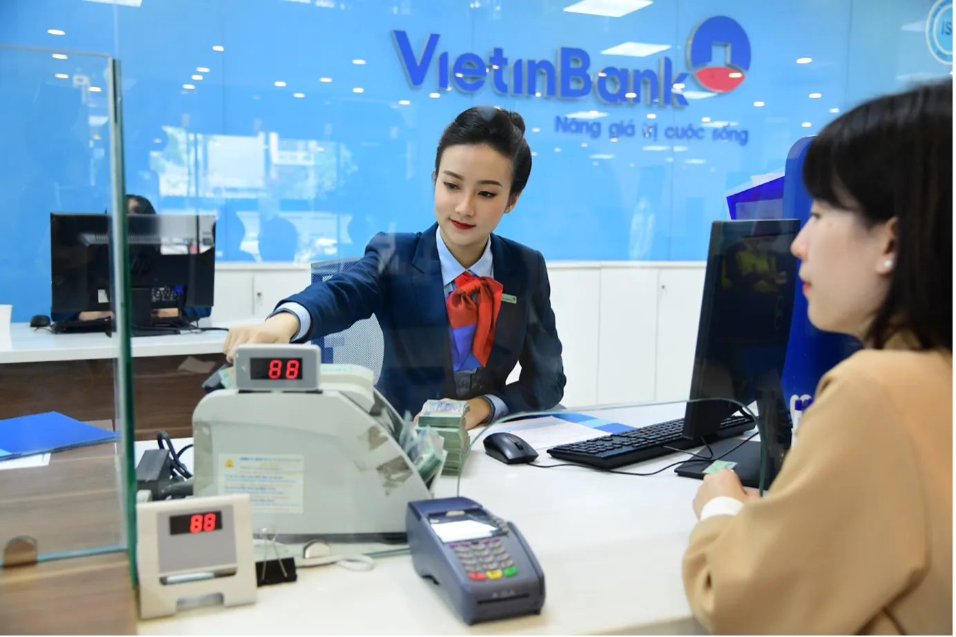 Lãi suất ngân hàng Vietinbank năm 2023 đang là bao nhiêu? Ngân hàng có cho vay mua dự án Masteri Waterfront không? 