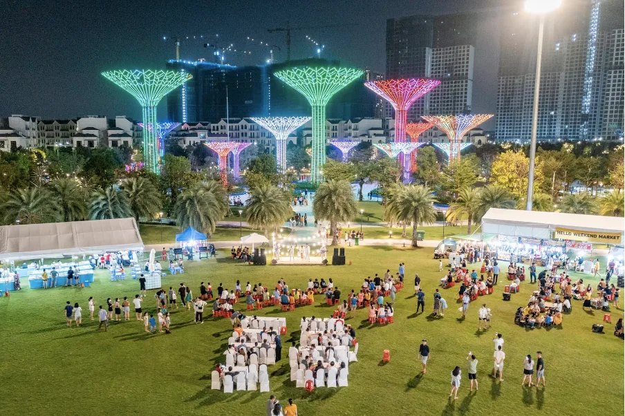 Phố ẩm thực đêm Sài Gòn tại Vinhomes Grand Park Quận 9: Chốn vui chơi không thể bỏ lỡ mùa hè này