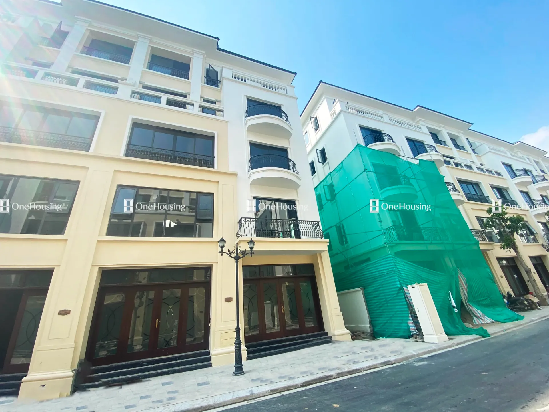 Vì sao nên mua nhà liền kề hướng Nội khu - mặt tiền Đông Nam, diện tích 98m2, Khu San Hô - Vinhomes Ocean Park 2 ở OneHousing?