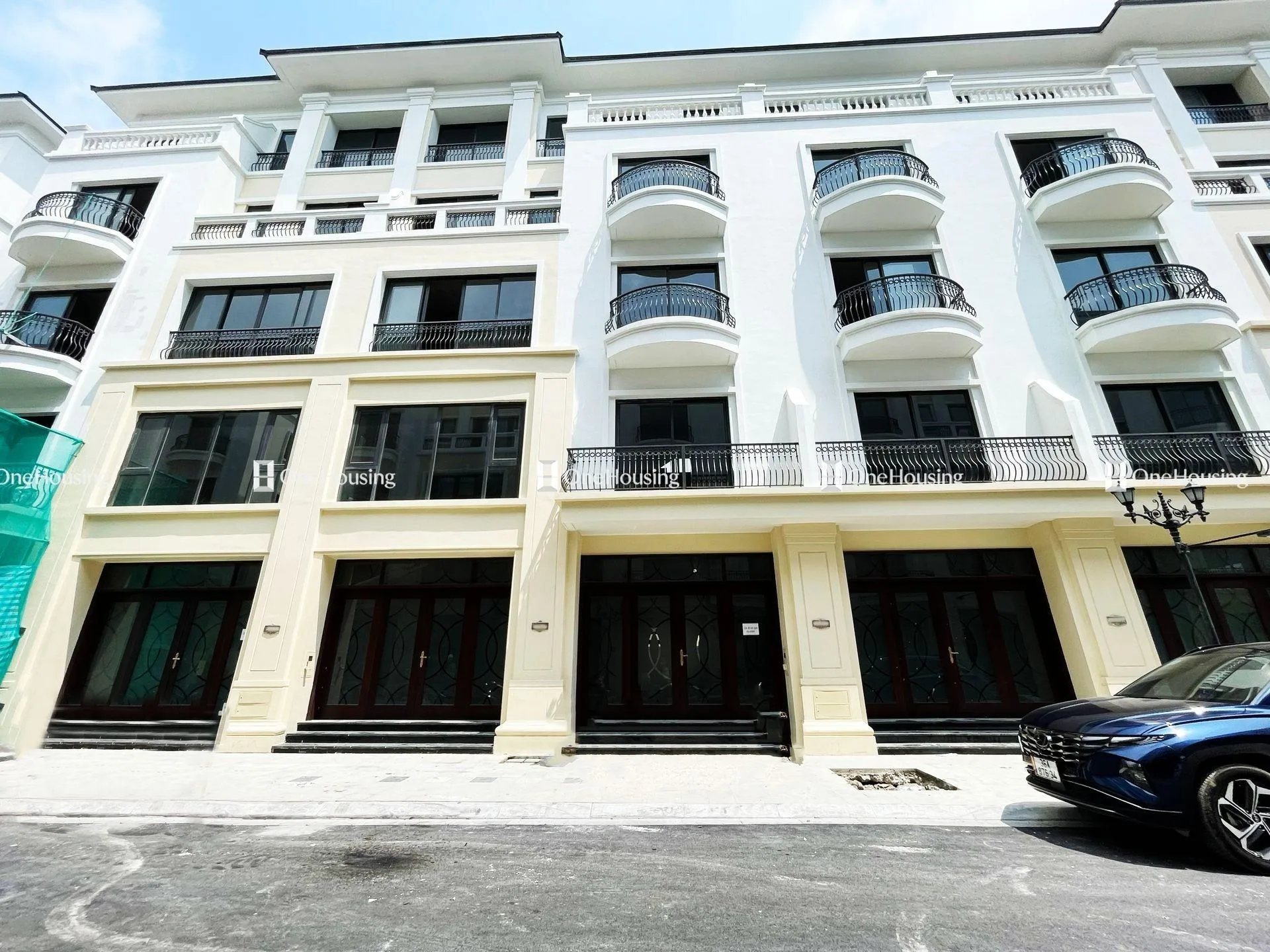 Vì sao nên mua nhà liền kề hướng Đường San Hô 6 rộng 13m - mặt tiền Tây Nam, diện tích 70m2, khu San Hô - Vinhomes Ocean Park 2 ở OneHousing?