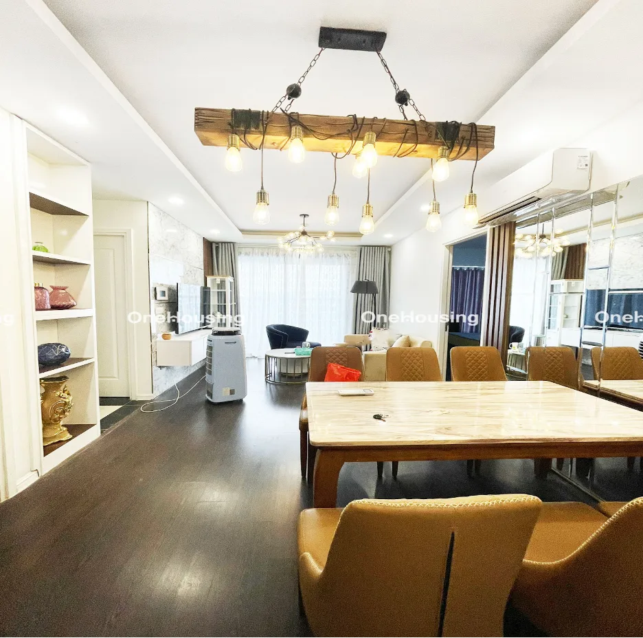Căn 3PN tòa D - Imperia Sky Garden hướng Tây Nam OneHousing đang bán giá bao nhiêu 1m2?