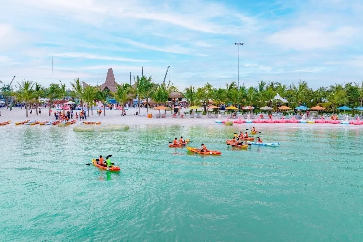 Trẻ em chơi gì khi tới Vịnh biển 4 mùa Paradise Bay Vinhomes Ocean Park 3?