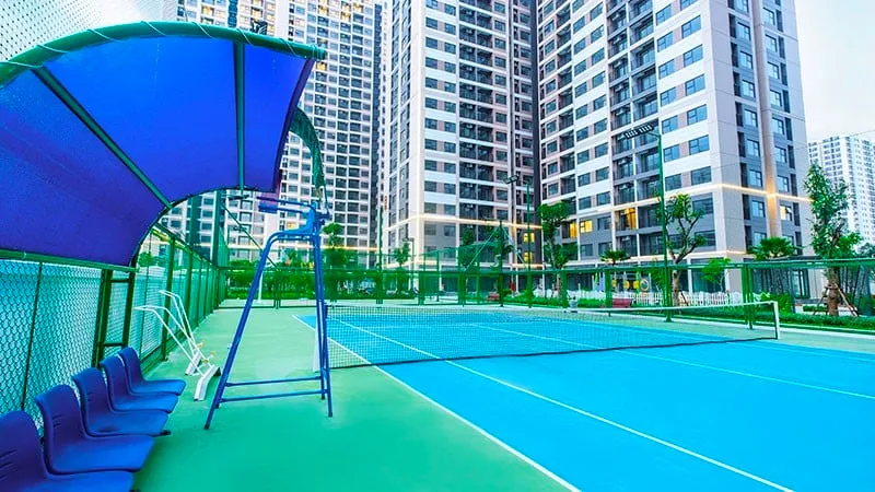 Masteri Waterfront có nằm gần sân tennis nào không?