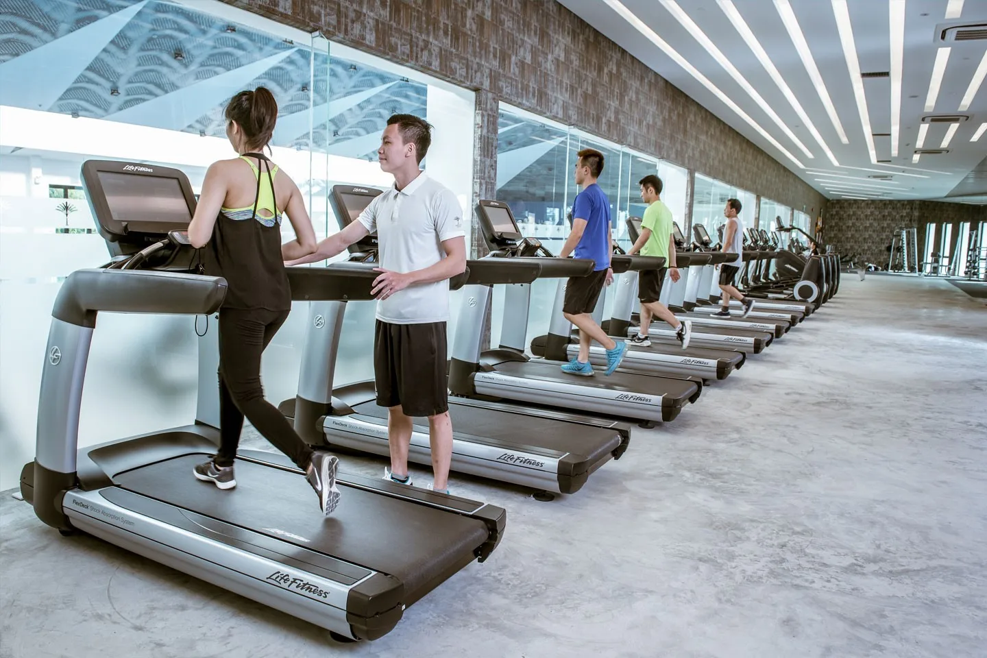 Gần chung cư HPC Landmark 105 quận Hà Đông có phòng gym, yoga nào không?