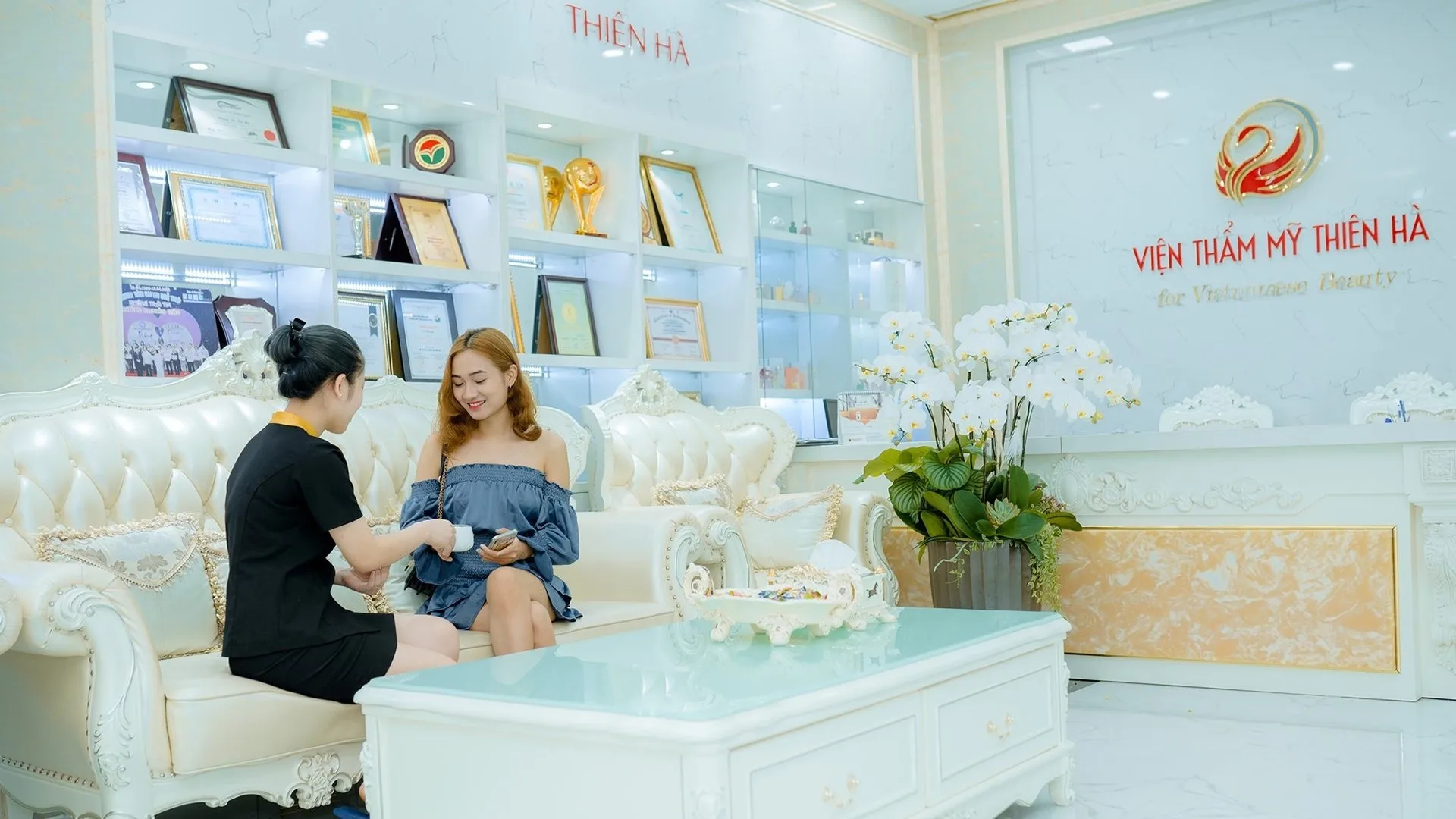 Gần chung cư Mandarin Garden quận Cầu Giấy có phòng khám, spa làm đẹp nào không?