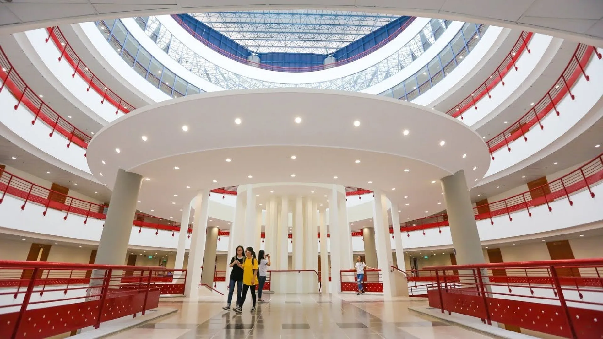 Gần chung cư Udic Riverside quận Hai Bà Trưng có các trường đại học, cao đẳng nào?