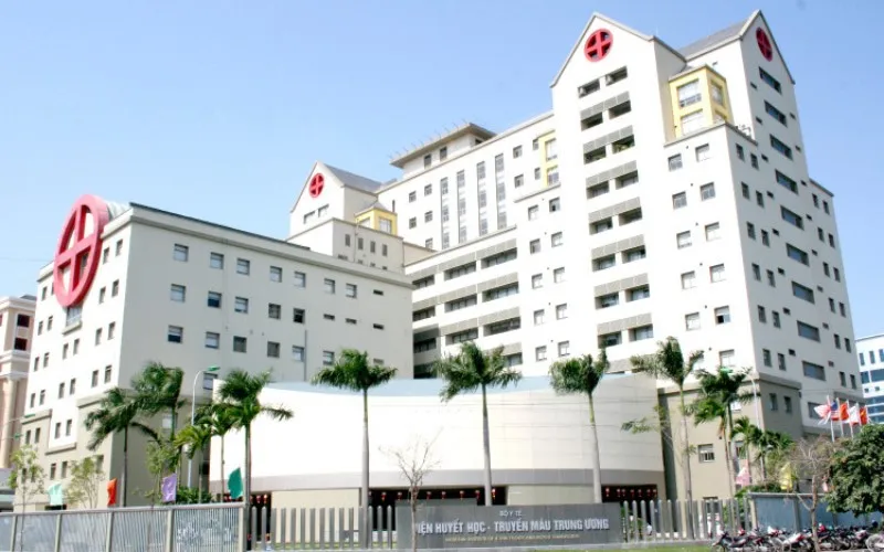 Chung cư Golden Park Tower cách Viện Huyết học - Truyền máu Trung ương bao xa?