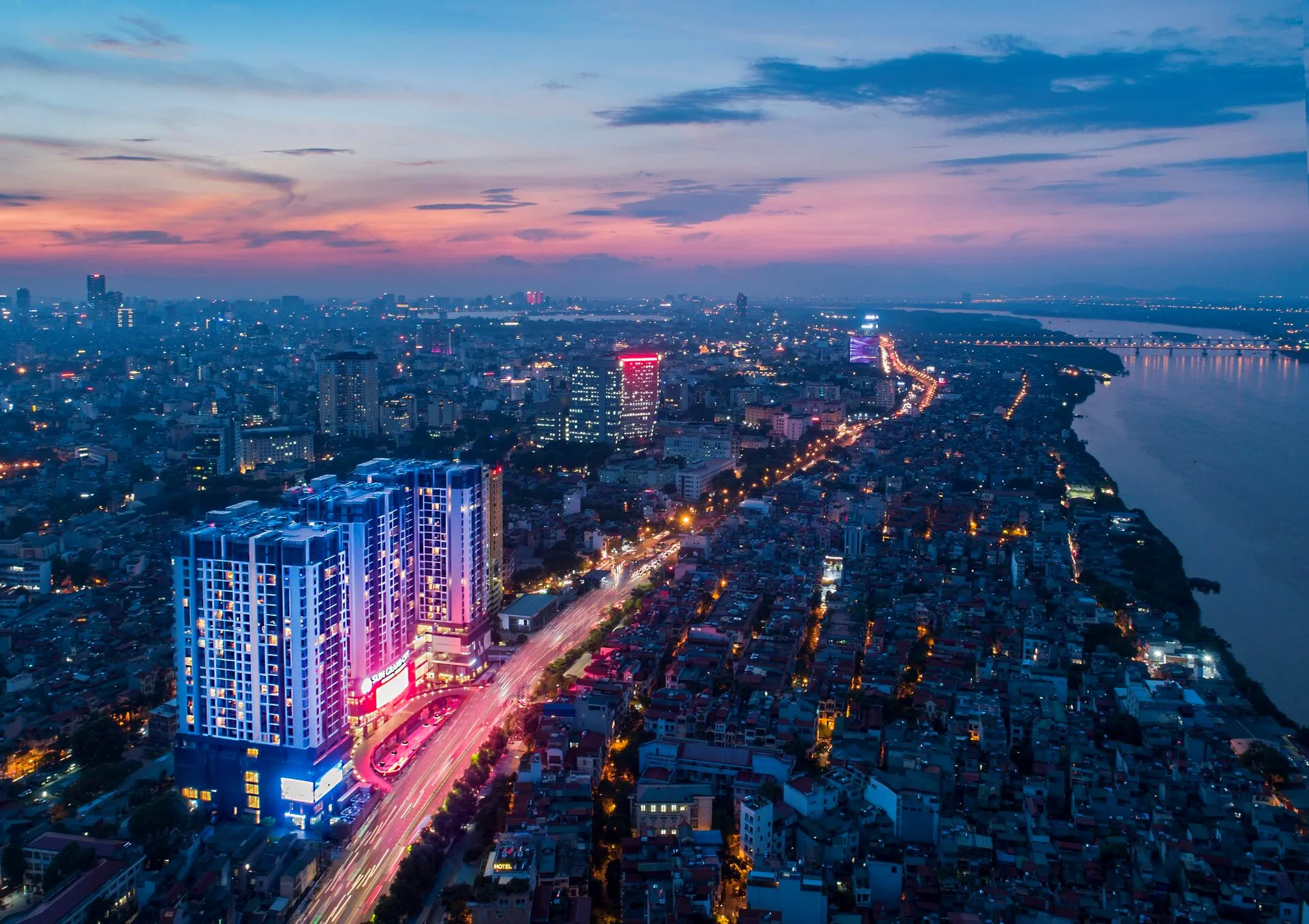 Dự án Sun Grand City Ancora Residence cách bệnh viện Thanh Nhàn bao nhiêu km?