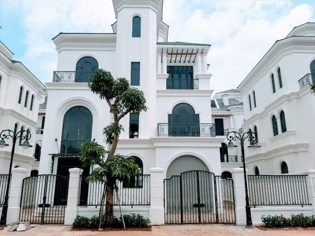 Giá thuê căn biệt thự đơn lập khu Ngọc Trai - Vinhomes Ocean Park 1 bao nhiêu một đêm?