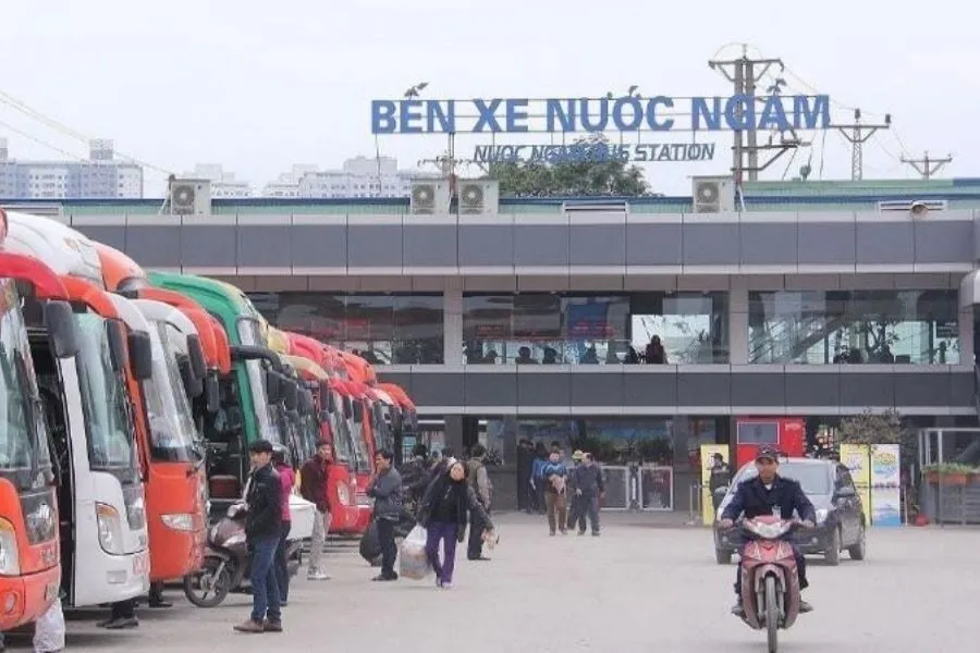 Chung cư Hòa Phát 70 NDC Tower cách bến xe Nước Ngầm bao nhiêu km?