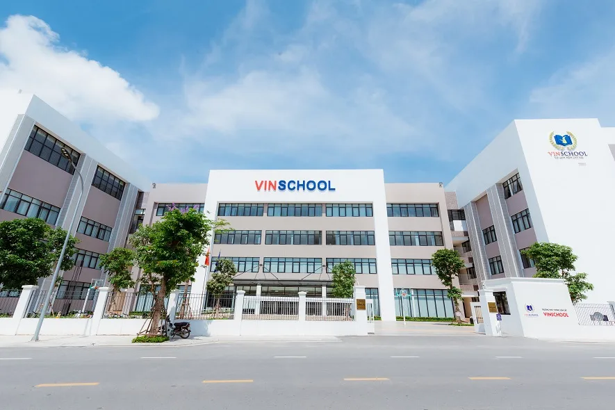 Chung cư Eco City Việt Hưng quận Long Biên cách hệ thống trường liên cấp Vinschool bao nhiêu km?