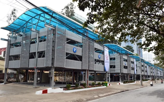 Tổng hợp các bãi gửi xe ô tô qua đêm tại quận Ba Đình
