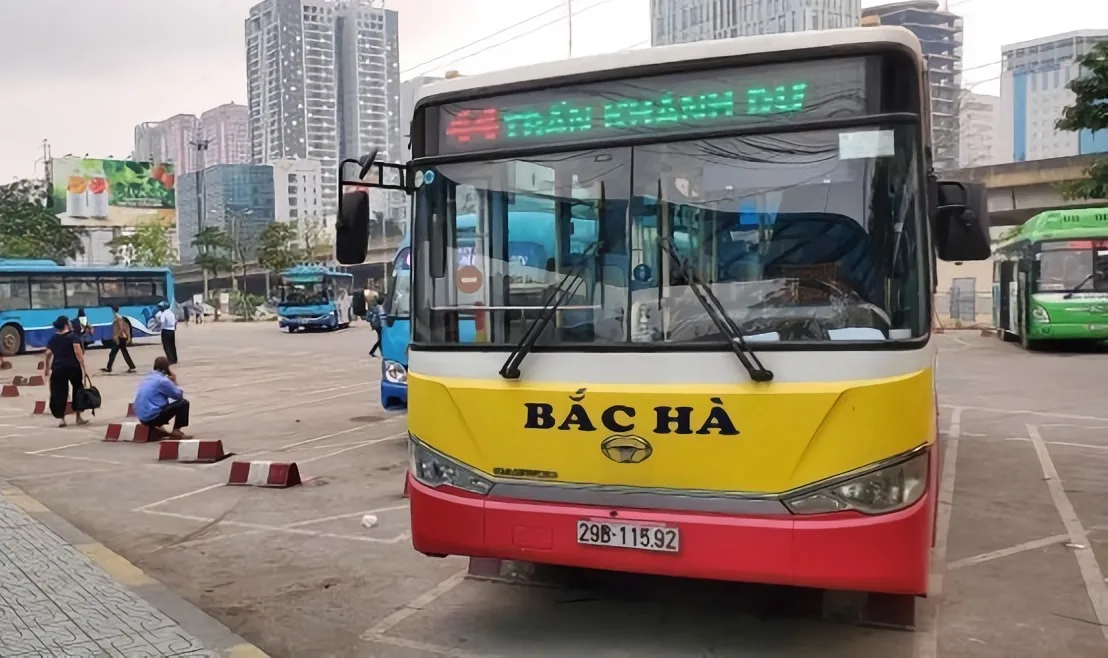 Có những tuyến xe bus nào đi qua chung cư Hapulico Complex?