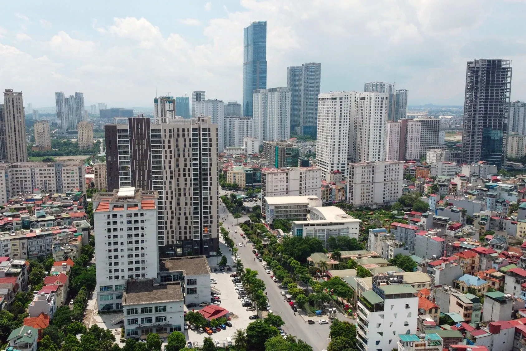 Địa điểm tiến hành thủ tục nhập khẩu với hộ gia đình mua nhà đất tại đường Yên Hòa, quận Cầu Giấy