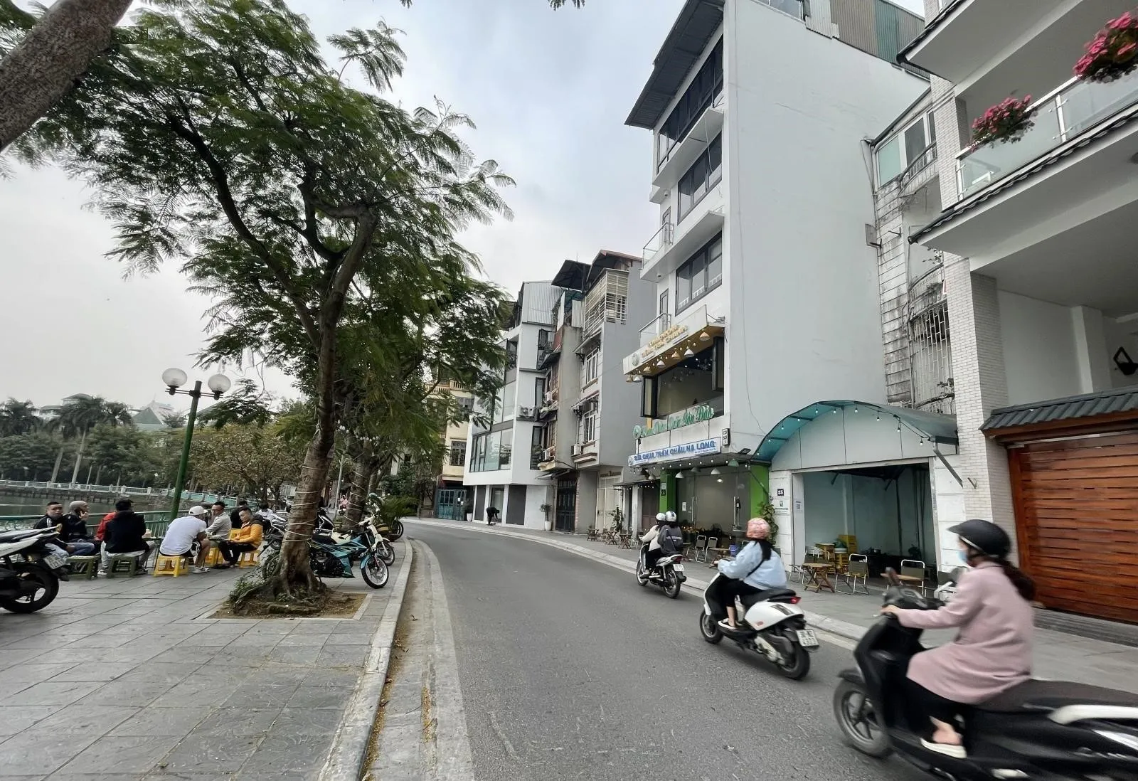 Nhà mặt phố tại phố Trích Sài, quận Tây Hồ giá bán bao nhiêu?