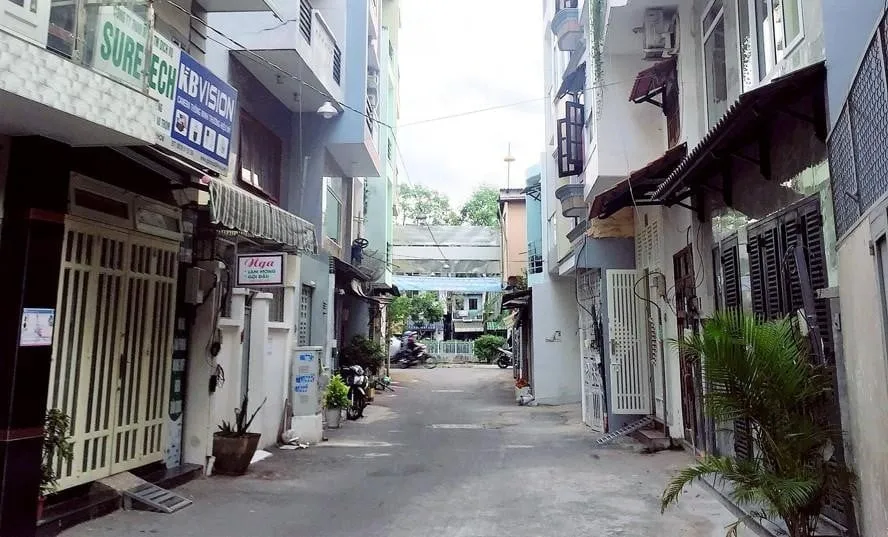 Nhà riêng gần chợ Chim Xanh, quận 11 có giá bán bao nhiêu?