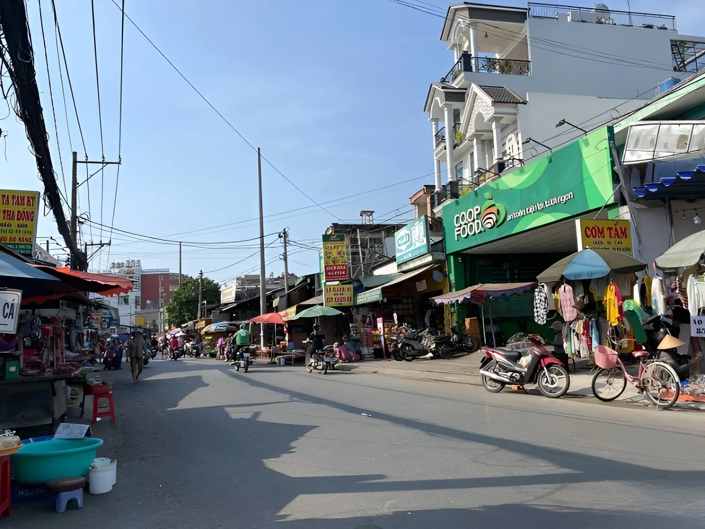Nhà mặt phố tại đường Bình Long, quận Bình Tân có giá bán bao nhiêu?