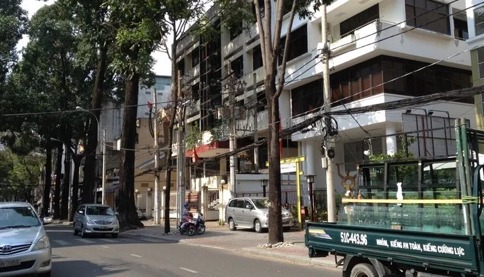 Nhà mặt phố đường Mạc Đĩnh Chi, quận 1 hiện có giá bao nhiêu?