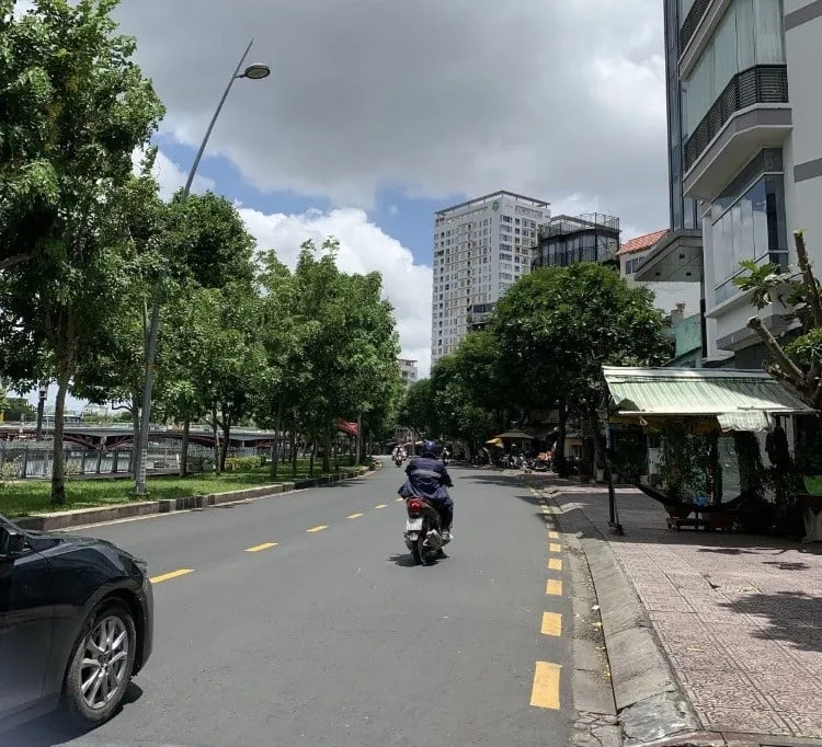 Giá bán nhà riêng, nguyên căn đường Cao Thắng, quận Phú Nhuận hiện tại là bao nhiêu?