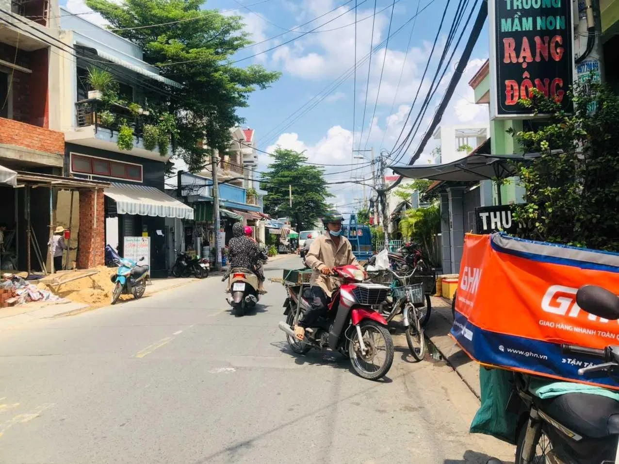 Nhà mặt phố tại đường Lô Tư, quận Bình Tân có giá bán bao nhiêu?