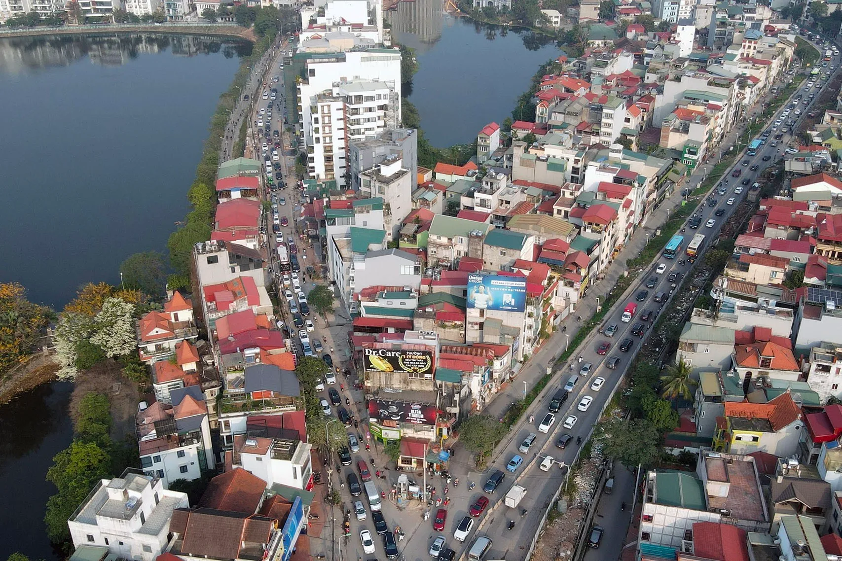 Giá bán nhà riêng, nguyên căn đường Xuân Diệu, quận Tây Hồ hiện tại là bao nhiêu?