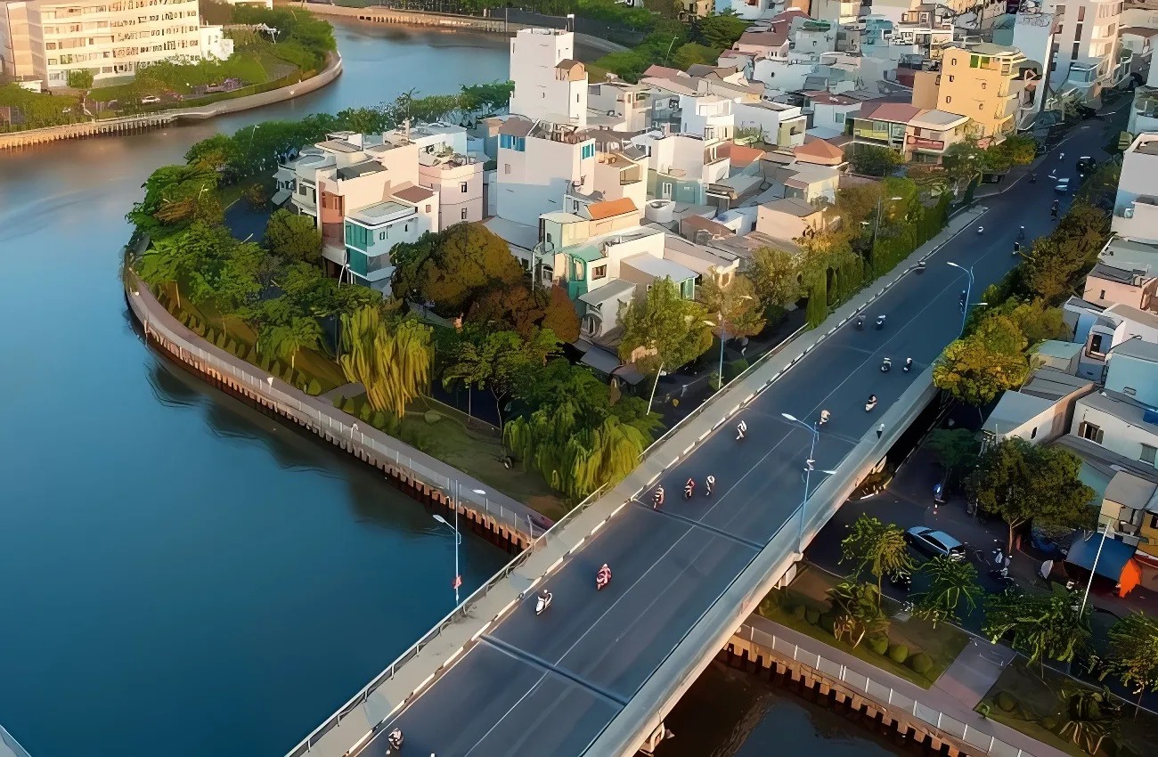 Nhà đất thổ cư quận 1 và quận 3 bên nào đắt, bên nào rẻ hơn?