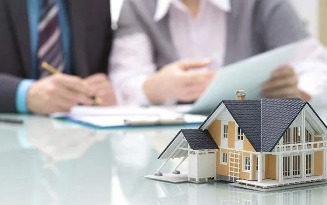 Thu nhập 20 và 30 triệu đồng/tháng, giới trẻ nên mua nhà không?